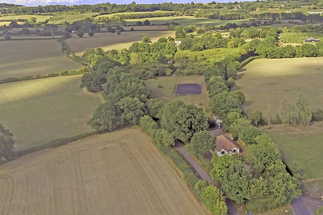3 Bedroom Equestrian property for sale in Chart Hill Road Chart Sutton, Kent