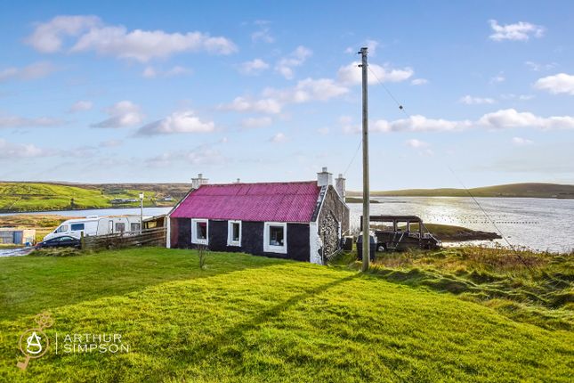 2 Bedroom Detached bungalow for sale in Holm, Shetland